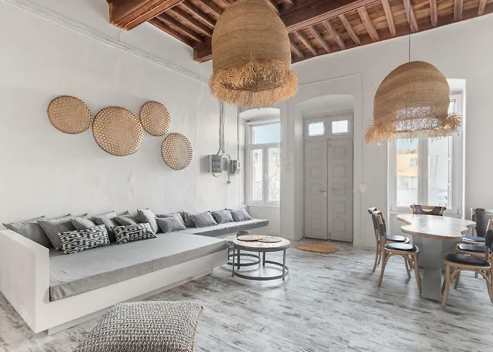 Cosmo Luxe * Mykonos Town